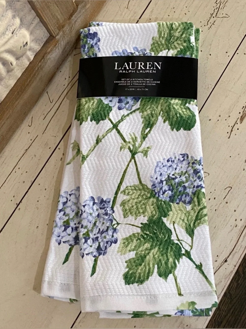 Ralph Lauren Kitchen Towels - Hydrangeas - set of 2 towels Brand new - Picture 3 of 6